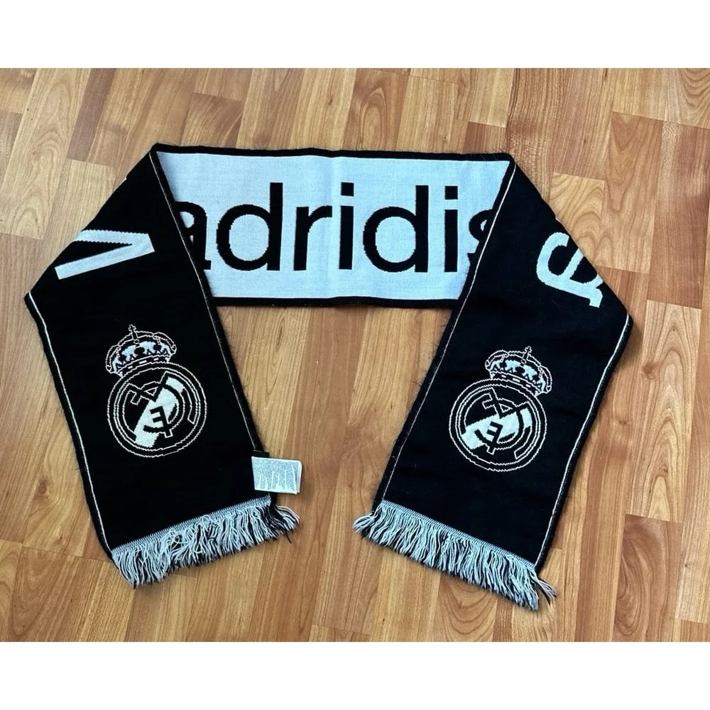 Real‎ Madrid Soccer Scarf - Icon Sports Official Merchandise - Black & White